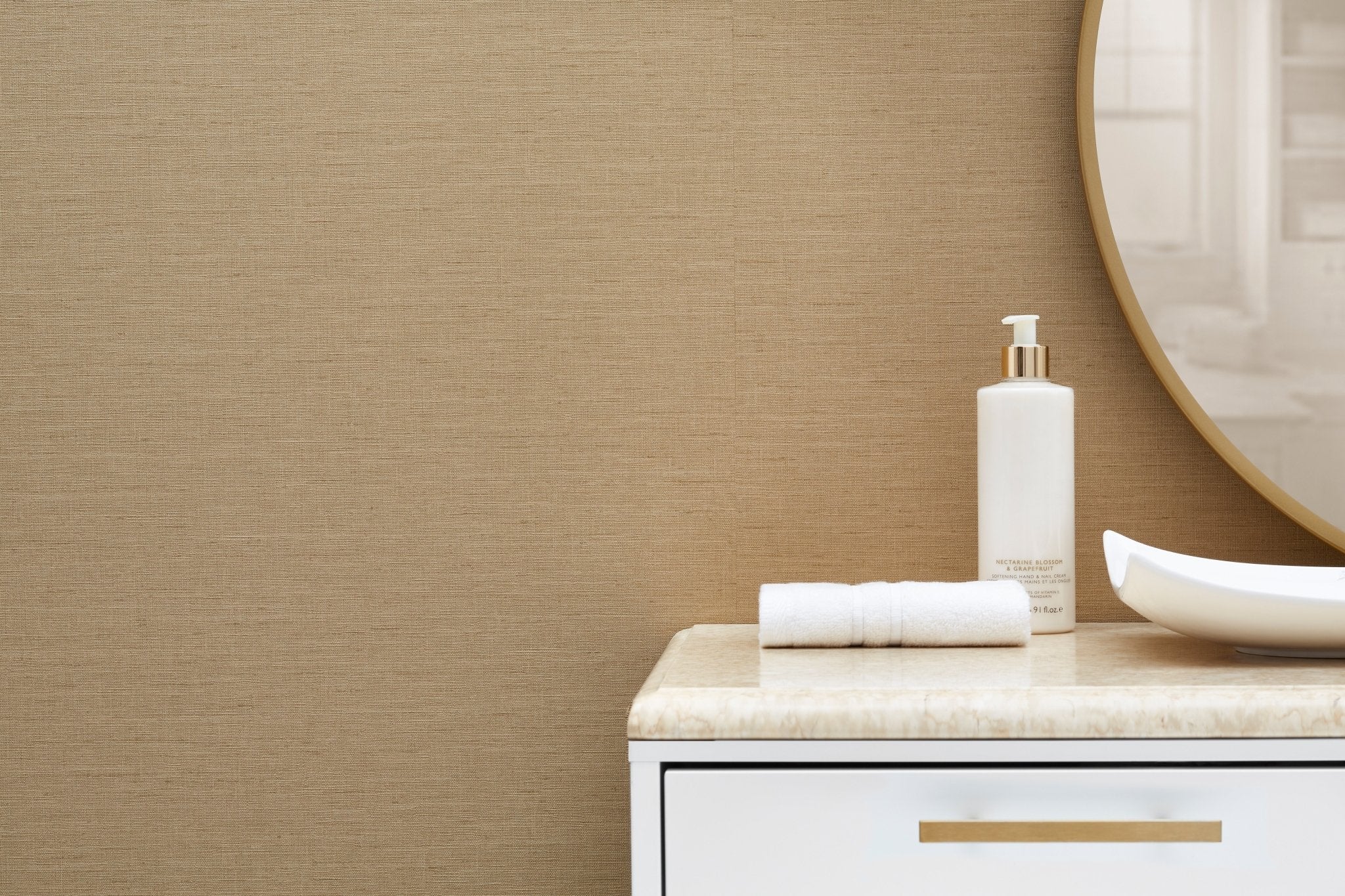 Go Gilded Linen - T2-GS-24 - Wallcovering - Tower - Kube Contract