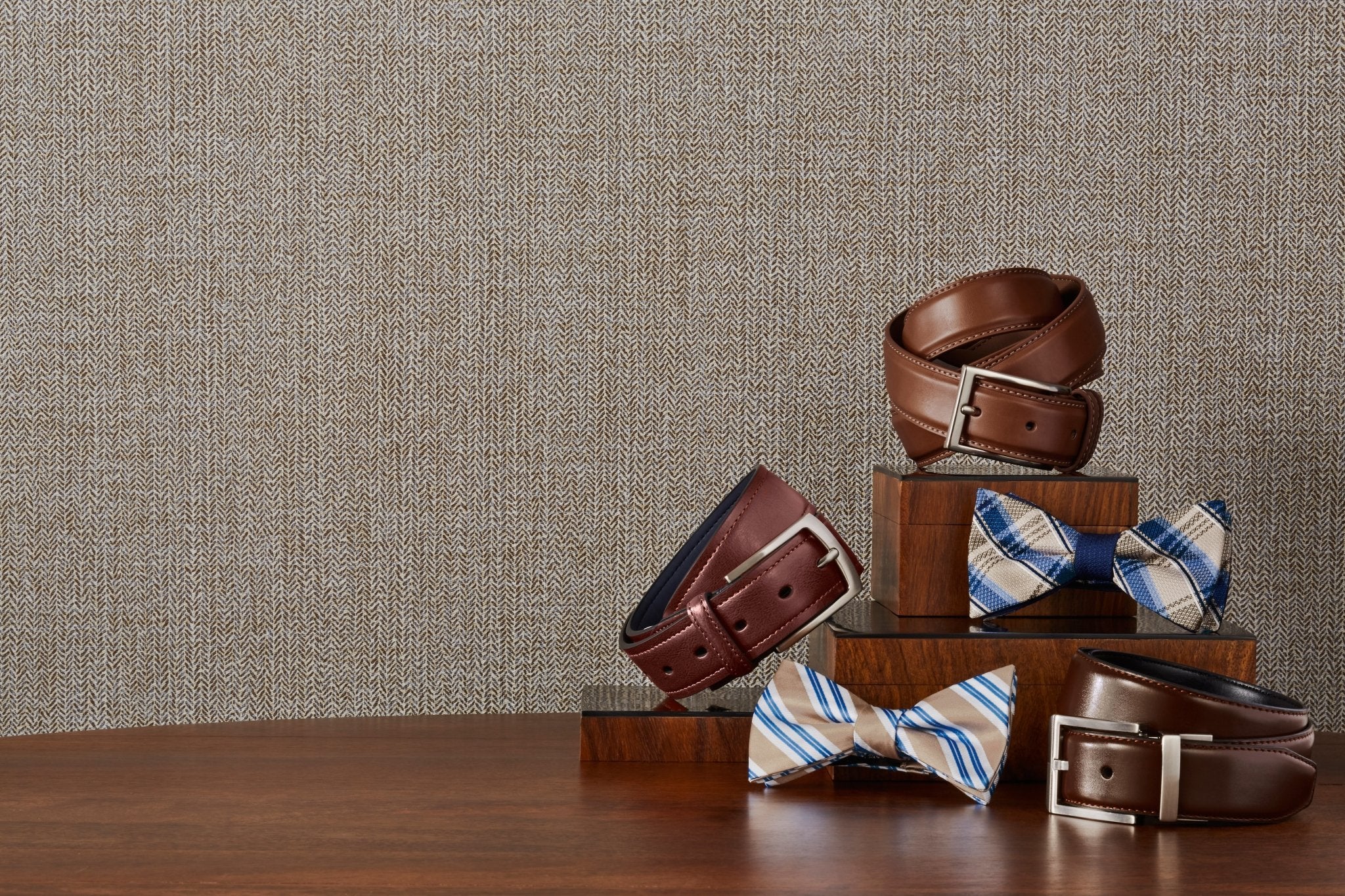 Sherlock - T2-SH-19 - Wallcovering - Tower - Kube Contract
